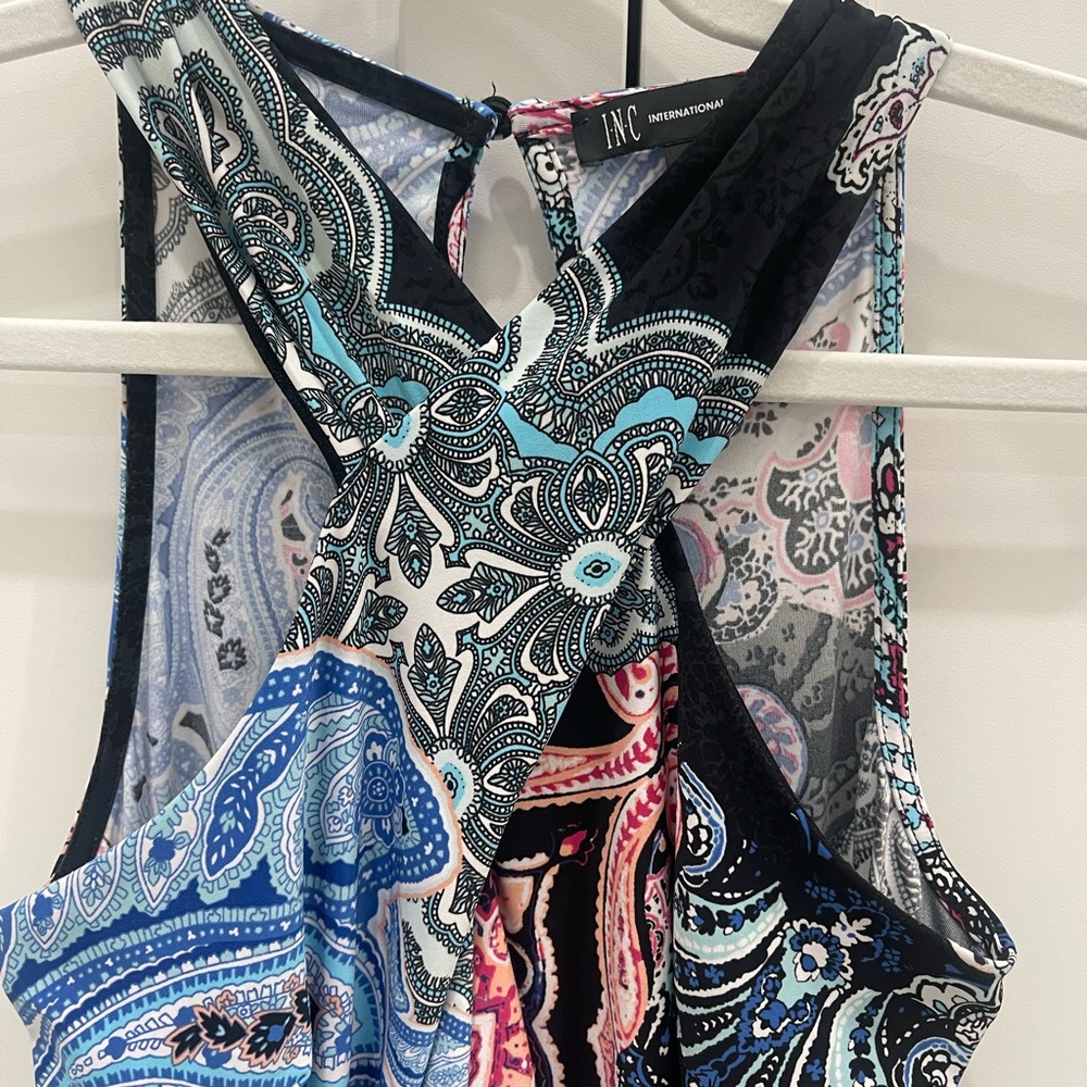 INC Cross Front Top Beautiful Pattern Size S - Picture 2 of 4